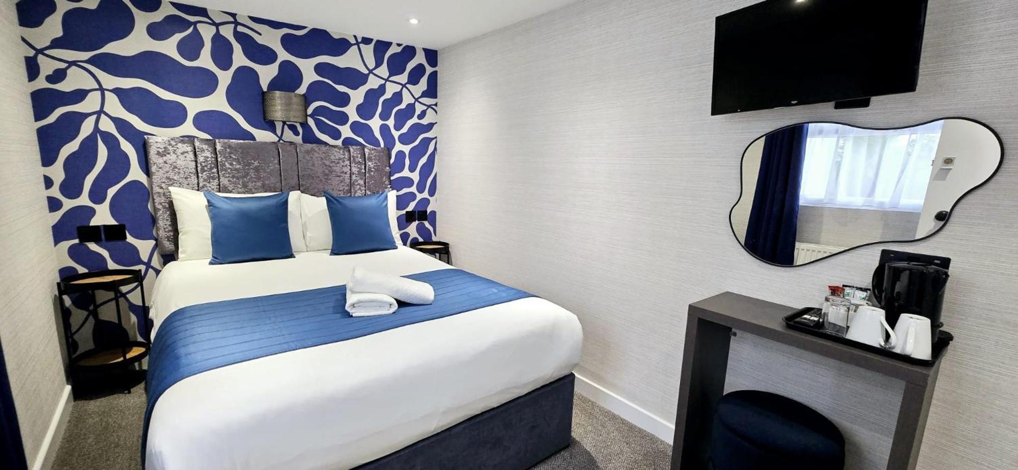 Mentone Hotel Лондон Екстериор снимка